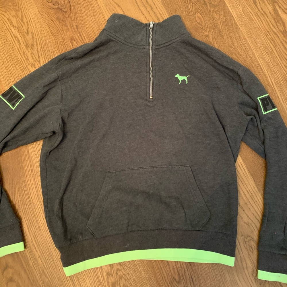Half zip sweatshirt